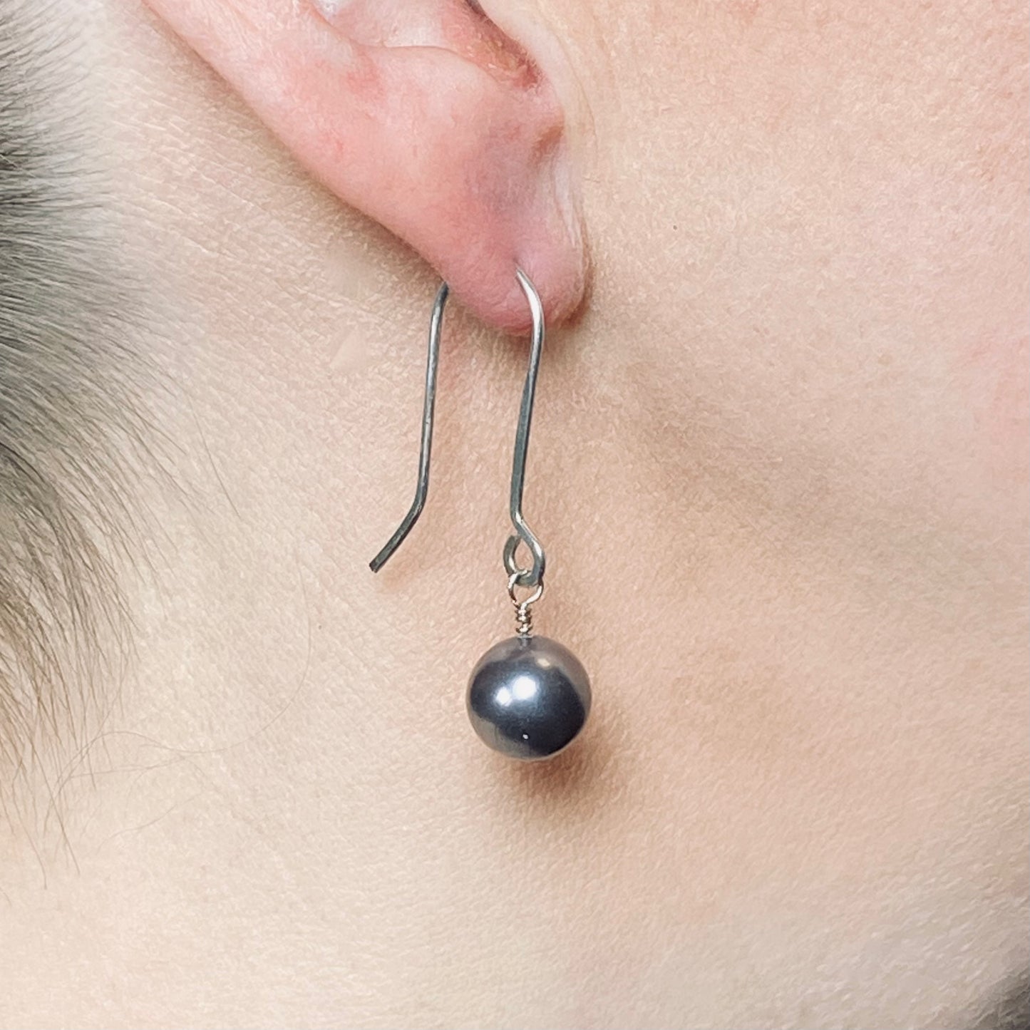 Gray pearl and silver drop earrings