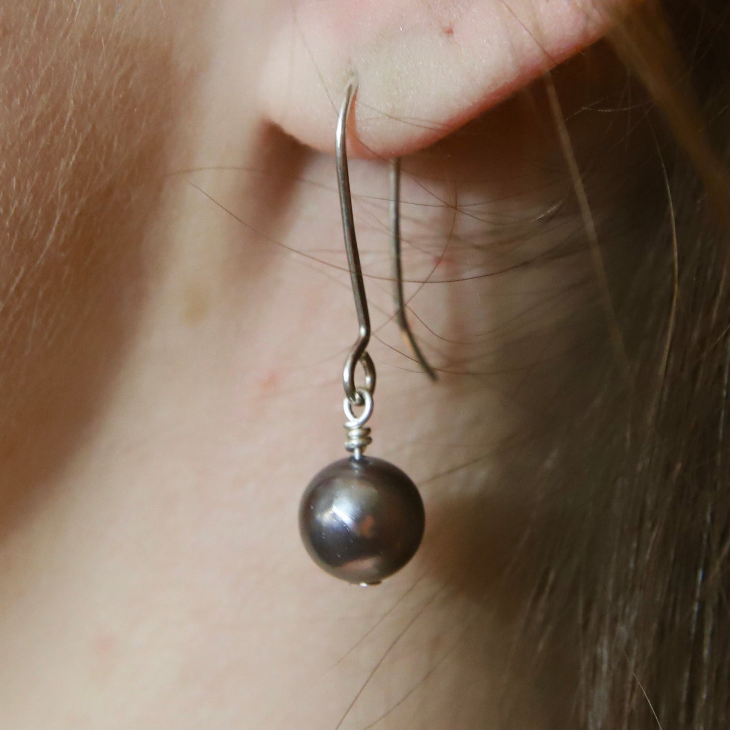 Gray pearl and silver drop earrings